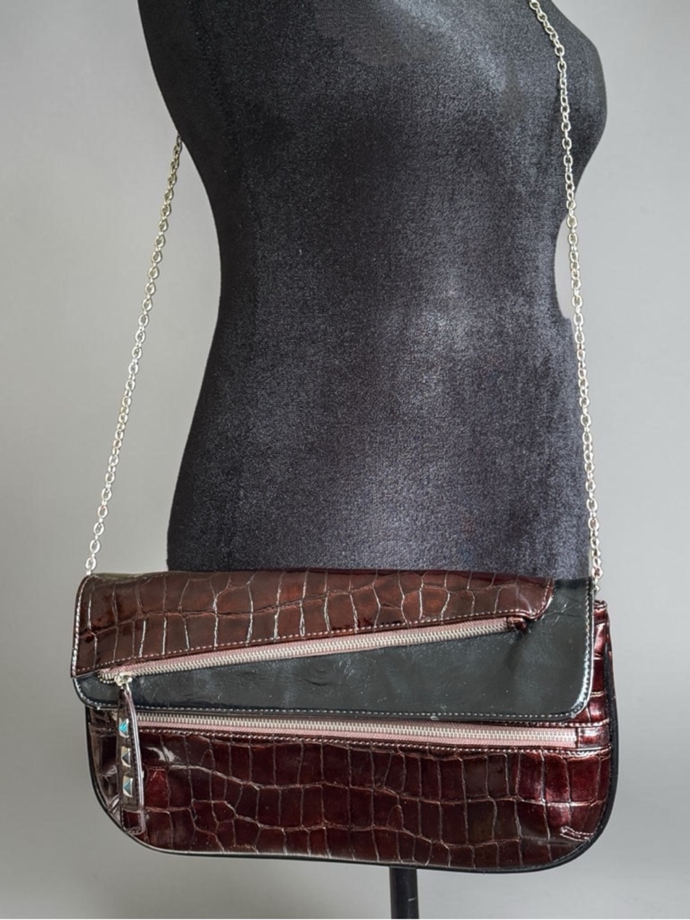 Leather Croc-Embossed Crossbody Bag in Dark Brown - Unbranded
